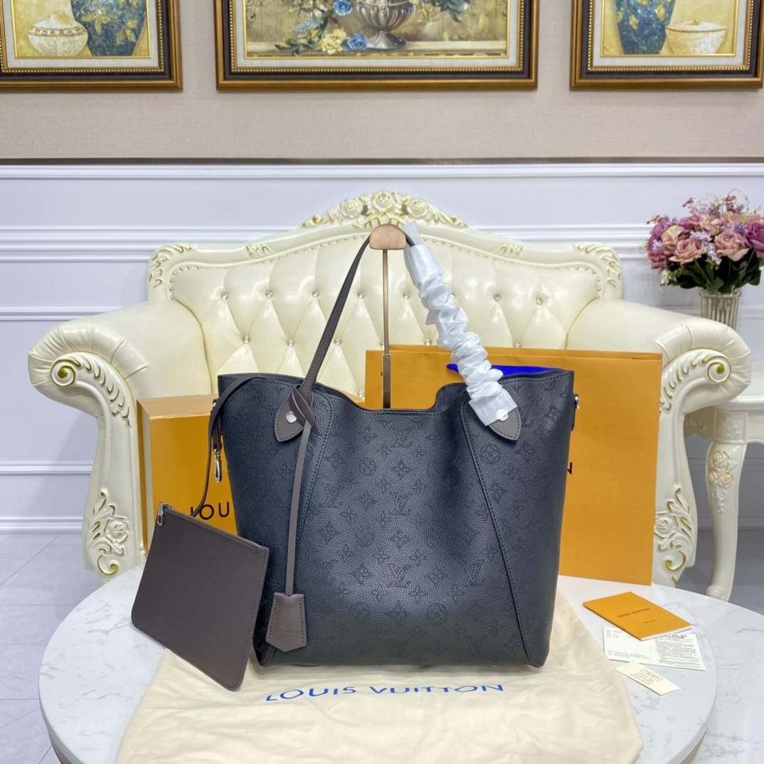 Louis Vuitton HINA MM Handbag Mahina Calf M54354 Black